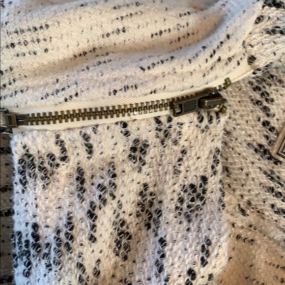 Lucky Brand convertible sweatshirt size XS - Picture 3 of 5